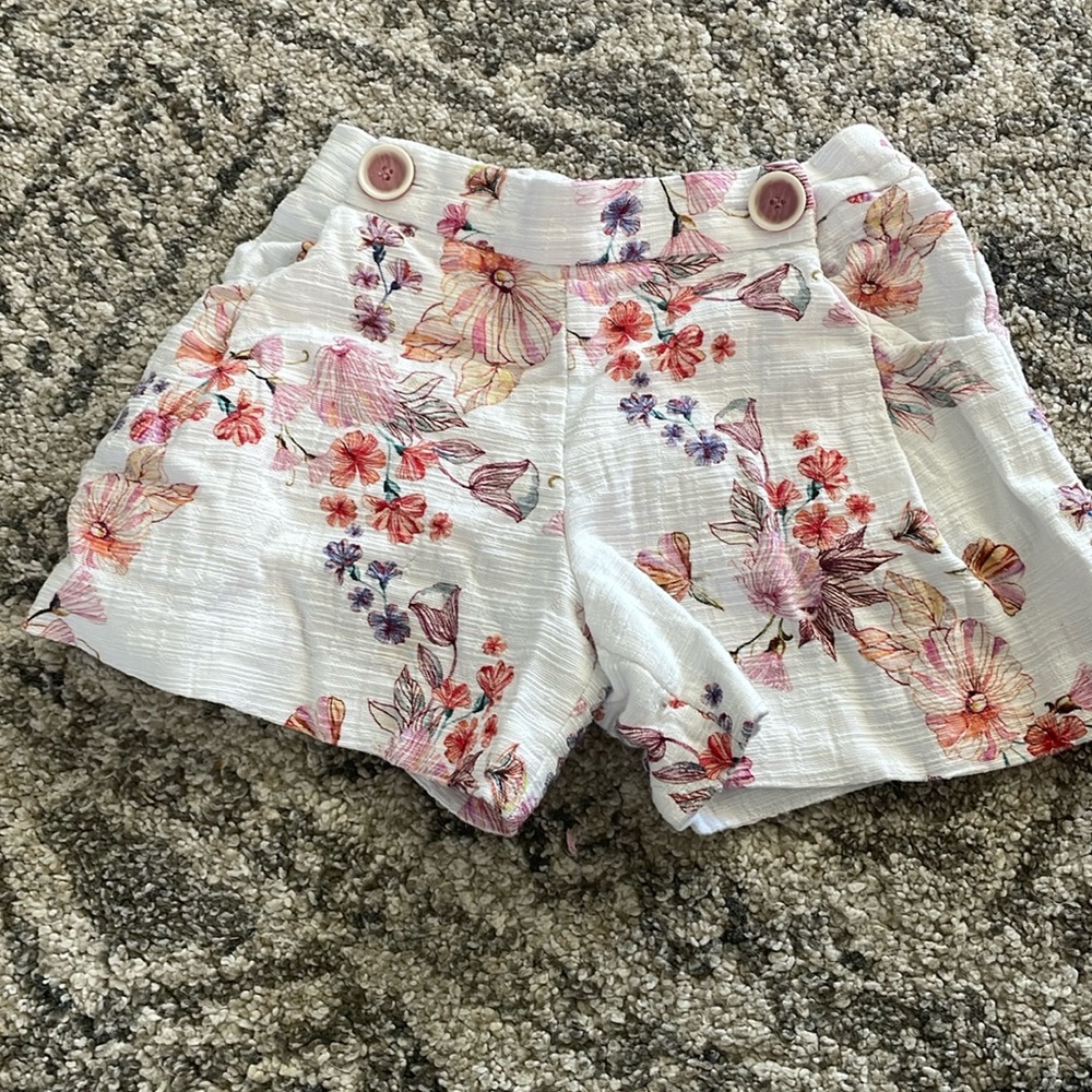 Zara floral linen blend shorts (size 6 girls)